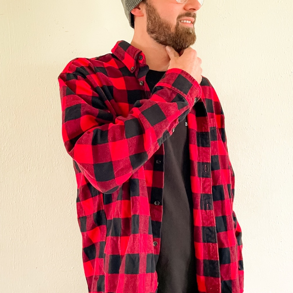 Lands’ End Black & Red Flannel Size XL